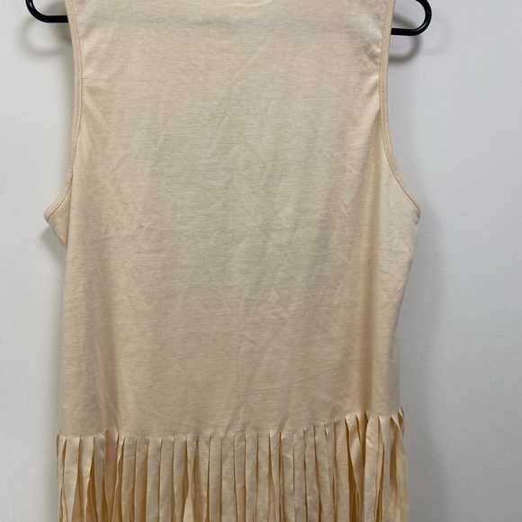 Nashville ivory tshirt w fringe at bottom sleeveless size medium - Picture 4 of 4